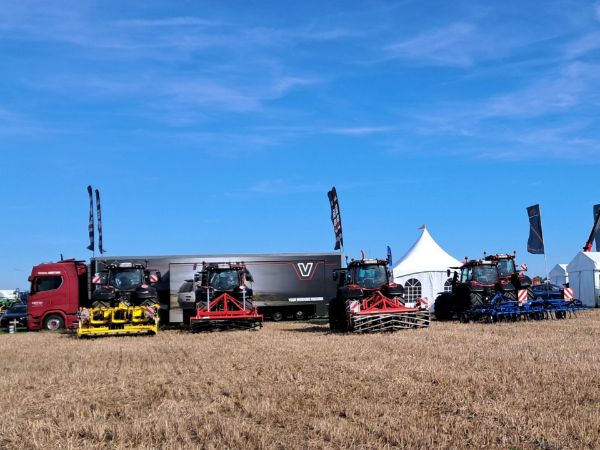 Valtra en Massey Ferguson tekenen present op de Werktuigendagen in Oudenaarde